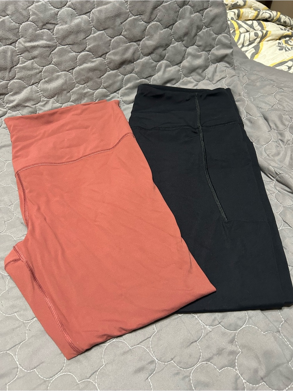 all in motion pair of leggings black and terra cotta XXL